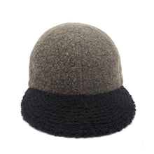 画像をギャラリービューアに読み込む, Main Line Classic 6 Panel Cap // Boa Fleece (SM / ML - 2 colors)